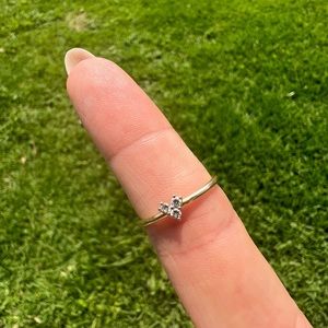 Kendra Scott Three Stone Heart 14k Yellow Gold Band Ring in White Diamond